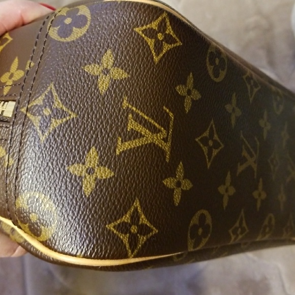 Louis Vuitton Trouville - Picture 5 of 8